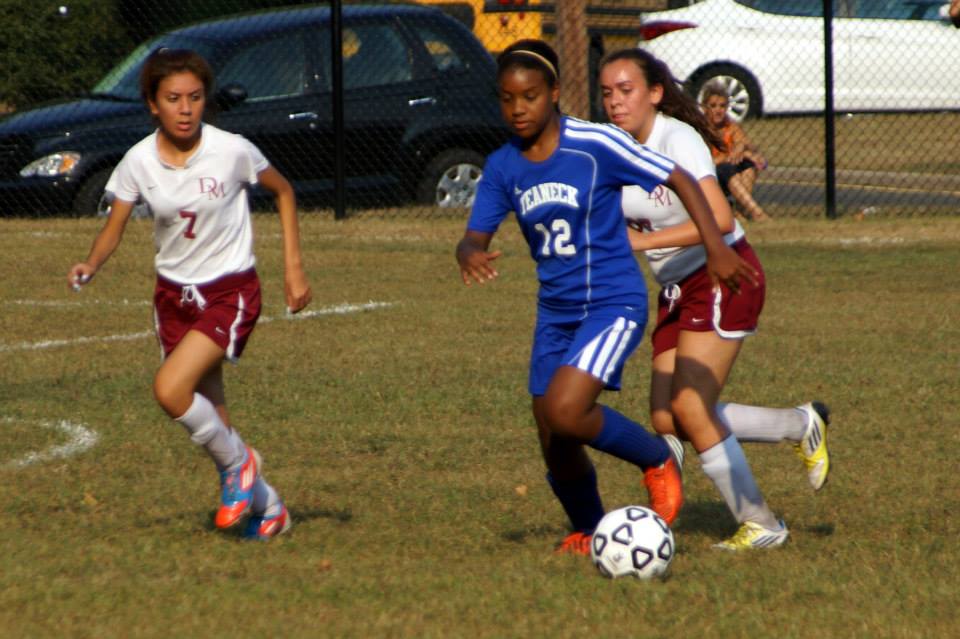 Soccer: Lady Raiders Struggle with Highwaymen