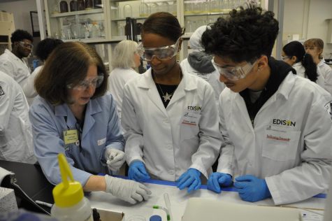 Students Study Pills on Pharma Day